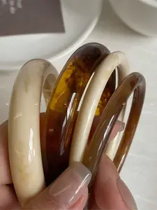 Elegant Vintage Acrylic Round Bangles Set for Women, Fashion Simple Design, Stackable Bracelets, Perfect for Casual Wear and Occasions