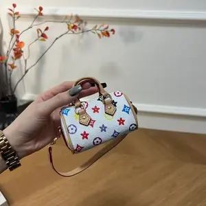 Simple Design Short Card Pocket Wallet, Multi-Function Ladies Bag, Elegant Zipper Headset Bag, Suitable for Outdoor, Travel, Back to School
