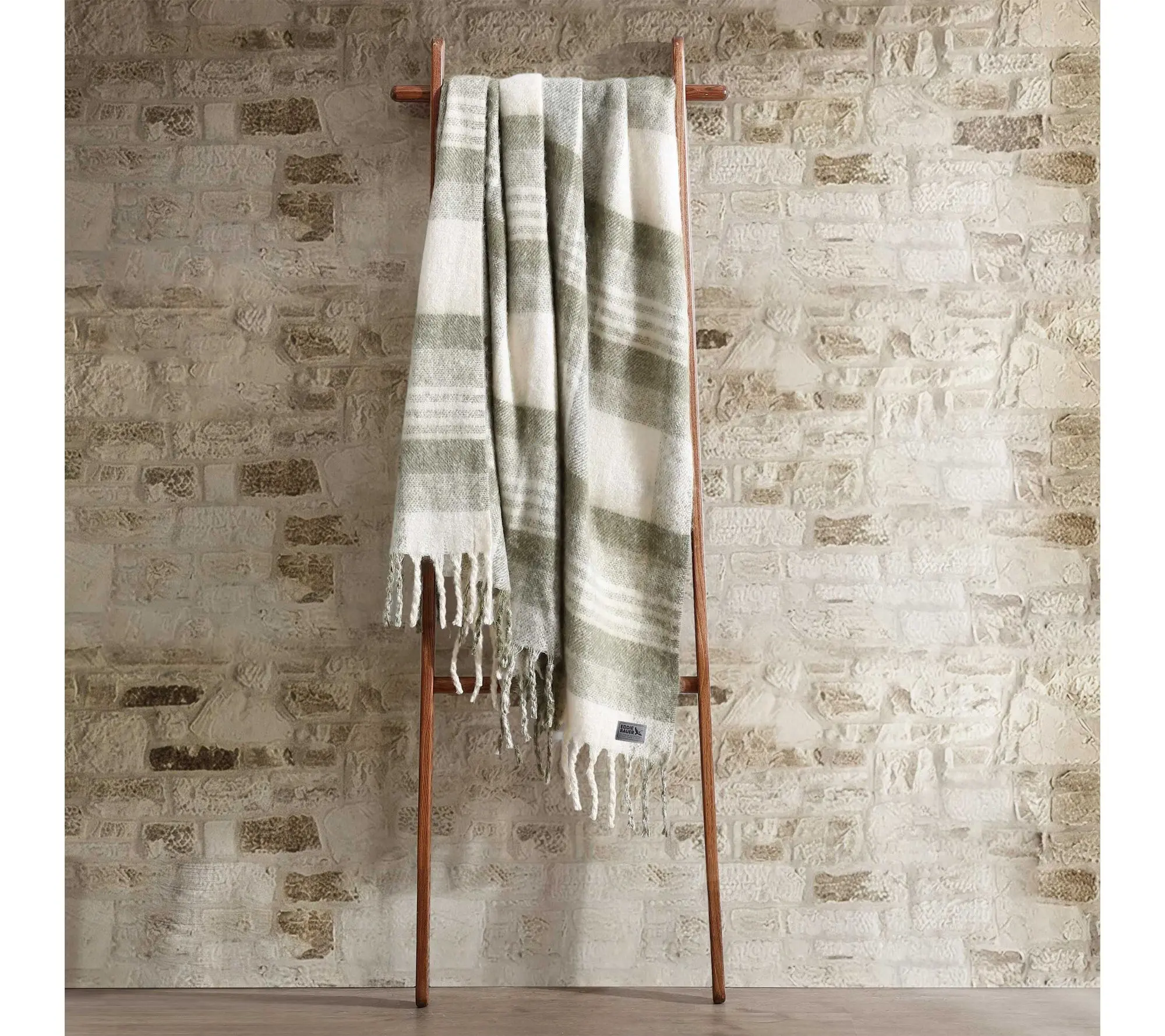 Eddie Bauer Hearthstone Plaid Green Faux Mohair 50x60 Throw