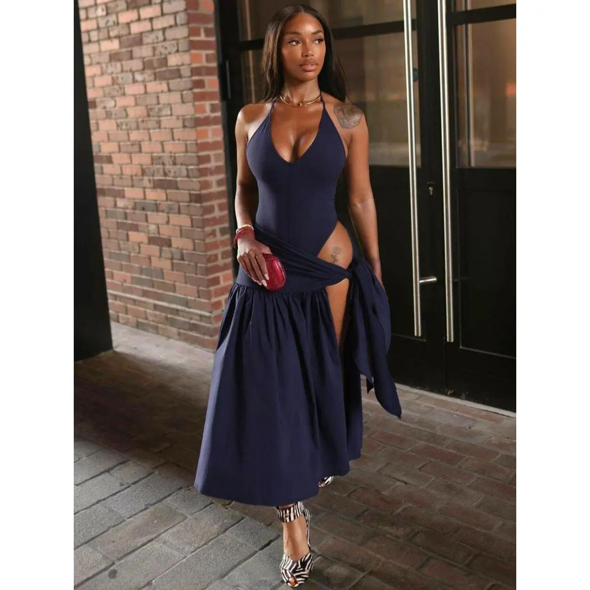 Women's Solid Backless Cami Bodysuit & Split Thigh Skirt Two-piece Set, Sexy Fashion Casual Halter Neck Bodysuit & Tie Front Plicated Skirt for Daily Outdoor Wear, Ladies Clothes for All Seasons