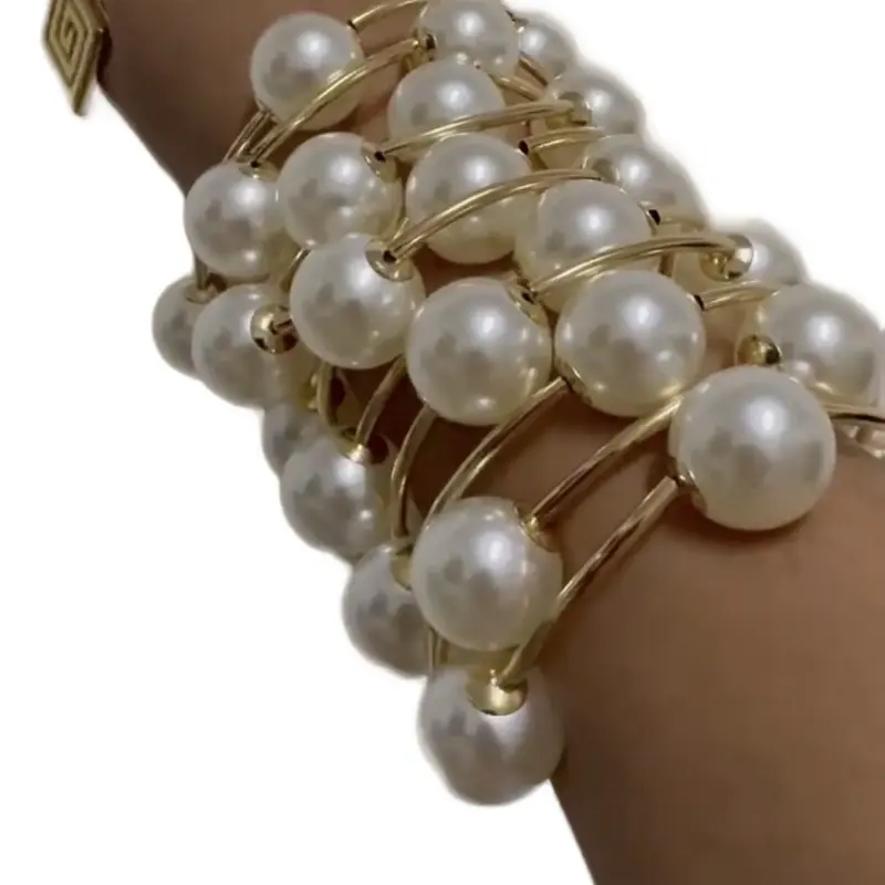 Women's 3-Piece Stacked Ball Bracelets - Gold & Silver Metallic Chrome Beaded Jewelry with Beading Pattern, Gold Aesthetic Bling Effect, Jewelry for Women, Arm Candy Accessories for Everyday Wear