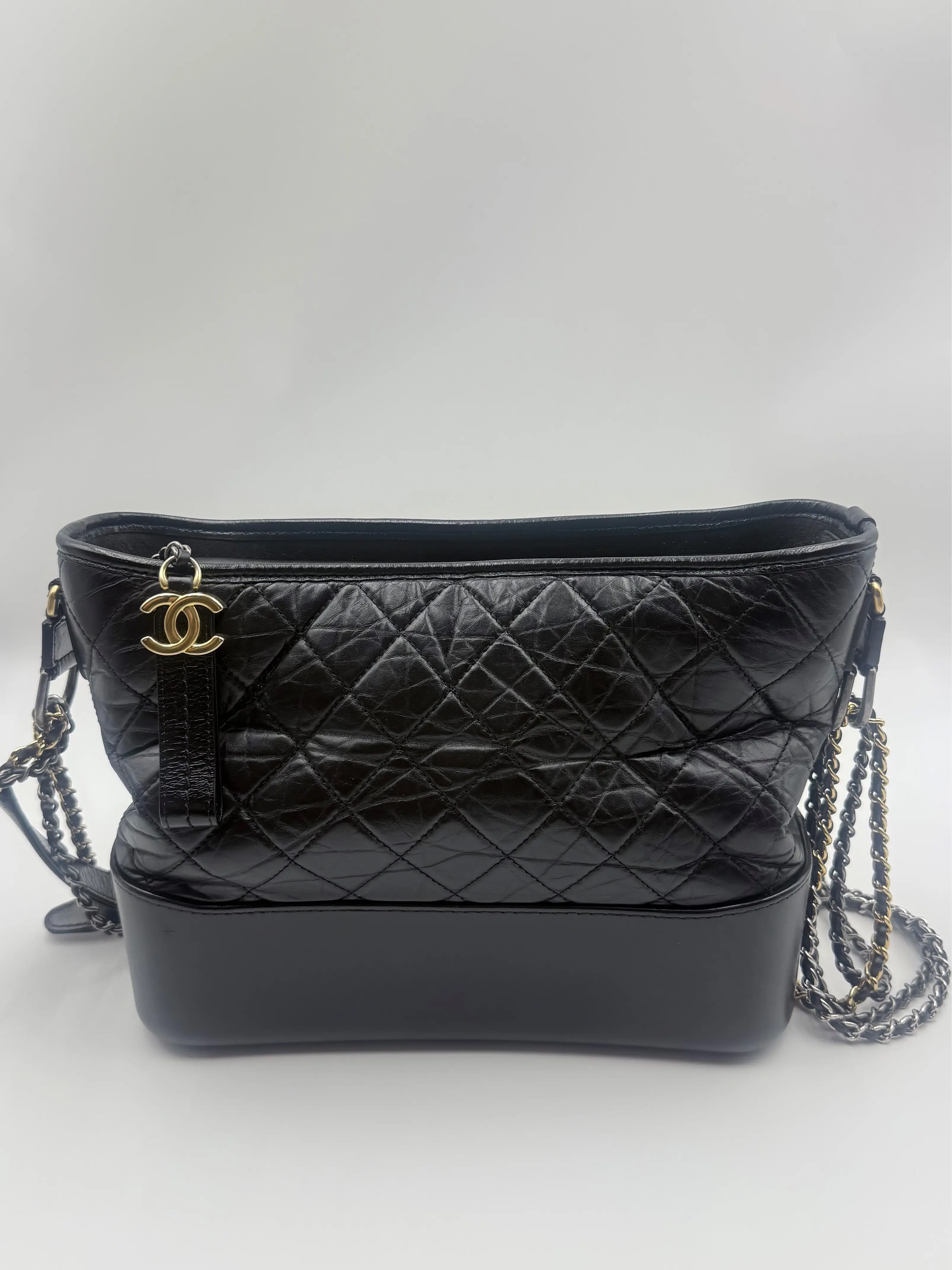 Pre-owned CHANEL Lambskin Shoulder Bags Gabrielle Hobo Medium Leather Shoulder Bag