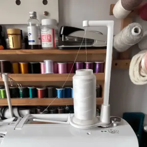 1 Pc Vertical Top-Mount Sewing Machine Spool Holder, Large Thread Spool Stand with Anti-Tangle Thread Guide, Universal Sewing Accessories Fit for Home Sewing Machines, Sergers & Craft Sewing Studios