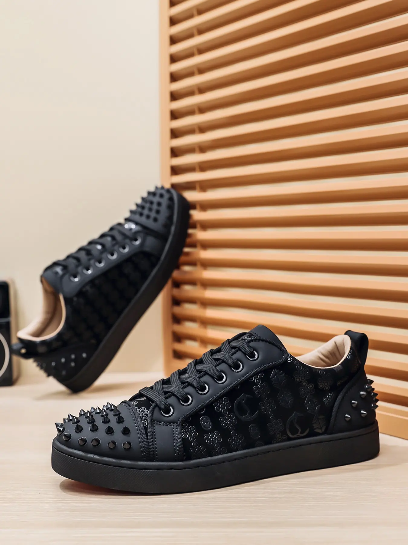 Men's Comfortable Punk Style Rivet Decorated Flat Shoes, Walking Shoes, Multiple Styles, Casual Daily Wear, Trendy Design, All Seasons, Casual Trainers, Pu Leather Upper, Rivet Decoration