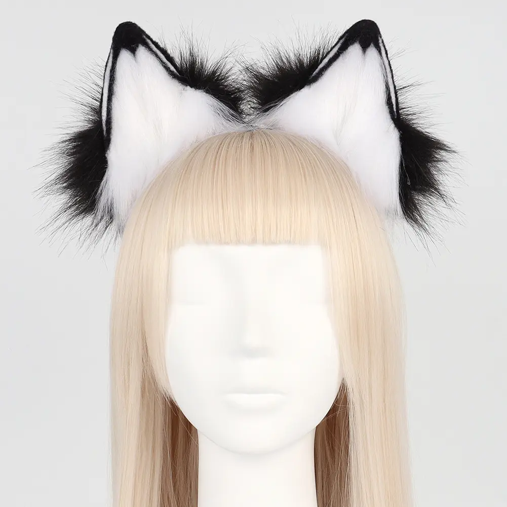 Wolf Black and White