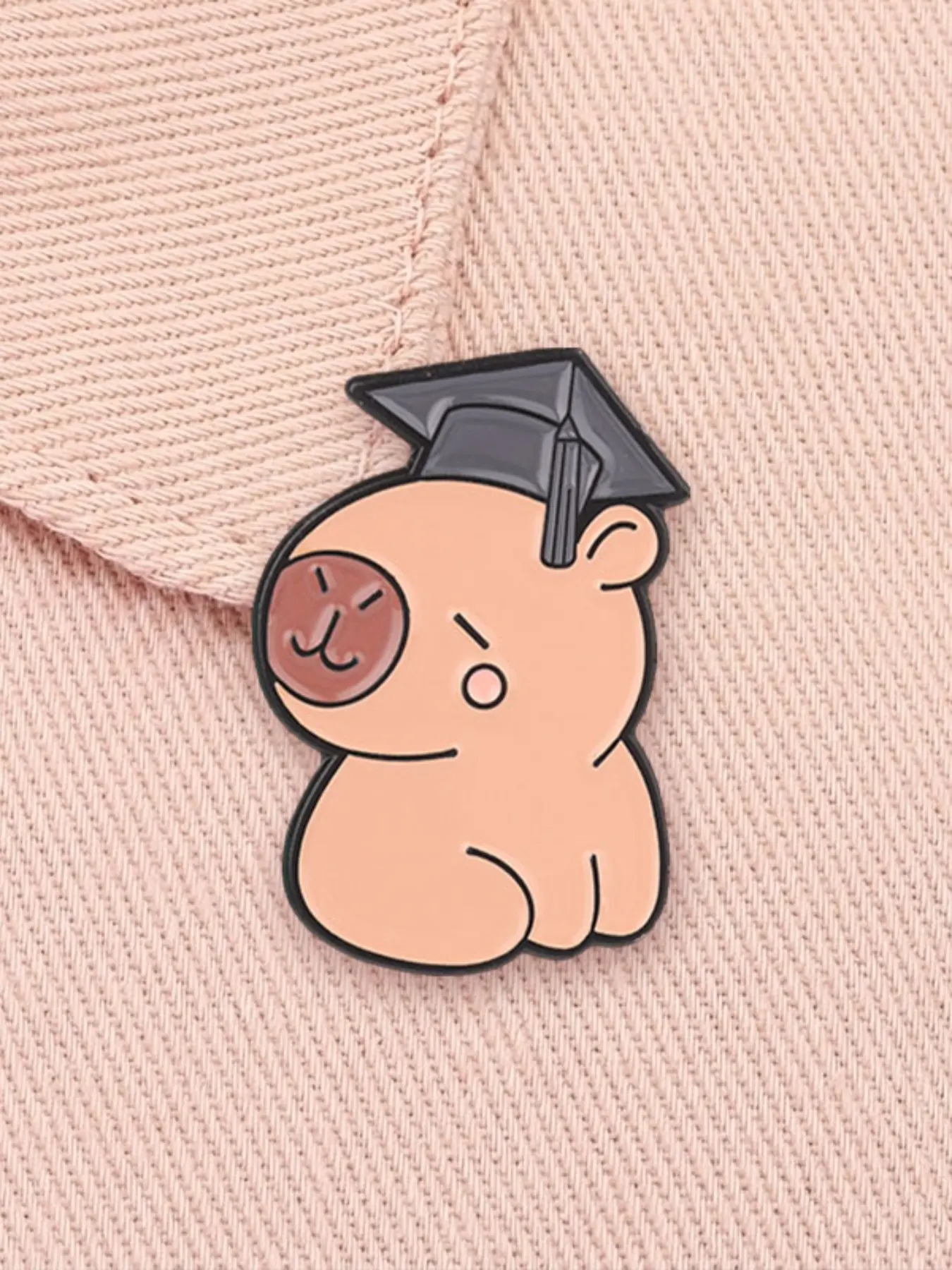 Cute Graduation Capybara Enamel Pin Funny Graduate Cap Capybara Cartoon Animal Graduation Season Alloy Brooch Lapel Backpack Clothing Decor Badge Fashion Jewelry Accessories Gift for Friends