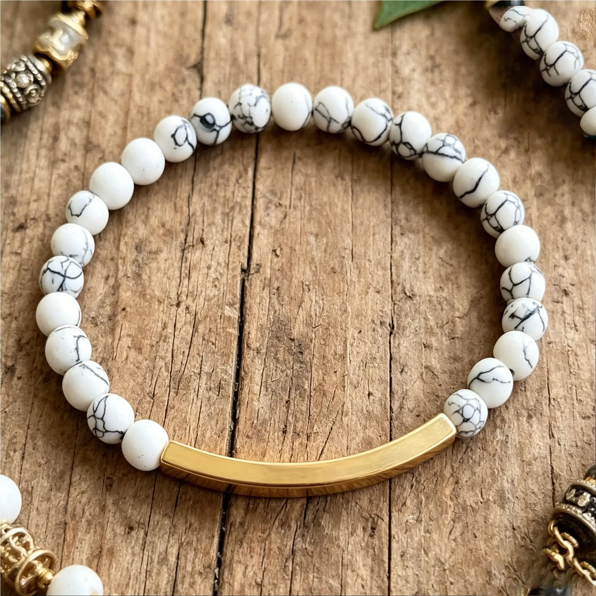 Unisex 6MM White Turquoise Beaded Bracelet - Custom Engravable Calming Natural Crystal Jewelry Gift, Unisex Names