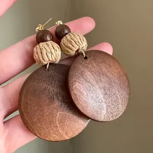 Bohemian Wood Beaded Earrings with Wood Pendant - Vintage Round Bead Dangle Earrings for Valentine's Day Gifts, for Fall & Casual Attire