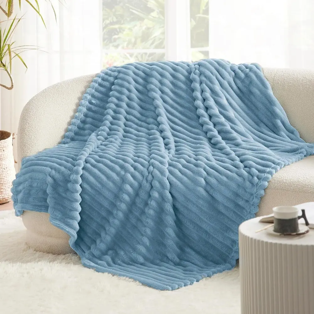 Gentle Soft Fluffy Throw Blanket for Couch, Cozy Plush Fleece Blanket, Thick Warm Gift for Women, Teens, Girls, Birthday, Anniversary, Fluffy Cozy Blankets