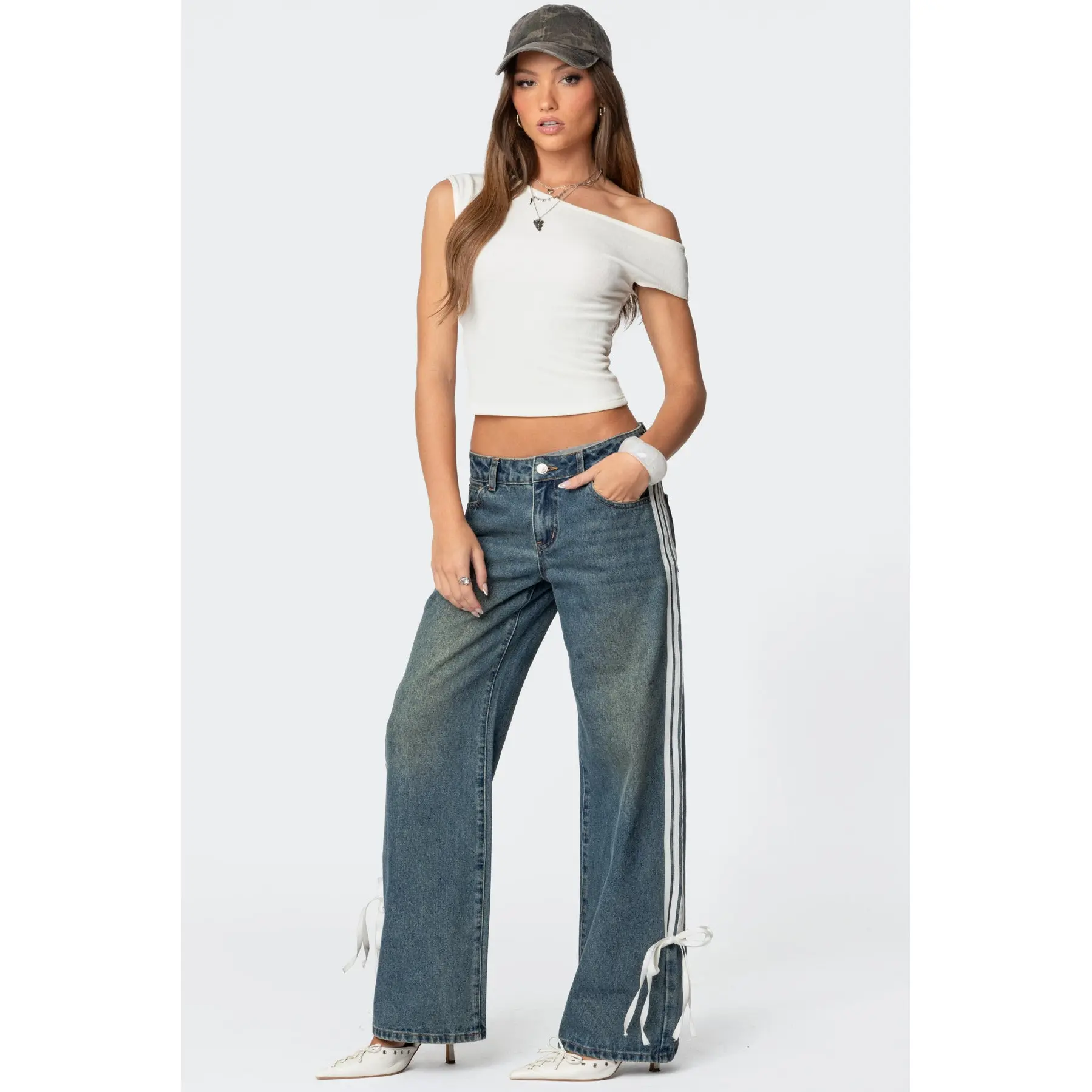 Ribbon Washed Low Rise Baggy Jeans Ribbon Washed Low Rise Baggy Jeans