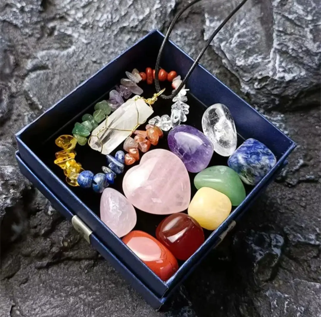 Unisex Elegant Hypoallergenic Natural Crystal Gift Box Set for Adults - Jewelry Set with Energy-Enhancing Bracelet, Quartz Necklace, Healing Stones & Heart Quartz Crystal
