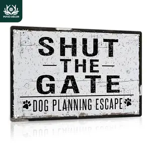 Vintage Metal Tin Sign, Shut The Gate Dog Planning Escape Wall Art Decor, Home Decor Products, Wall Art Decor for Home Farmhouse Coffee Shop Cafe Living Room, Home Decoration