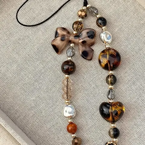 Christmas Leopard Print Amber Phone Chain Keychain Bag Strap, Stylish Accessory, Durable and Trendy, Perfect Gift, Multiple Uses