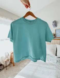 Comfort Colors® Crop Tee, Boxy Cropped Shirt for Women, Blank Summer Tees
