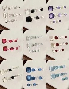 Loris(6014)gc.Summer pedicure ideas for your pretty toes