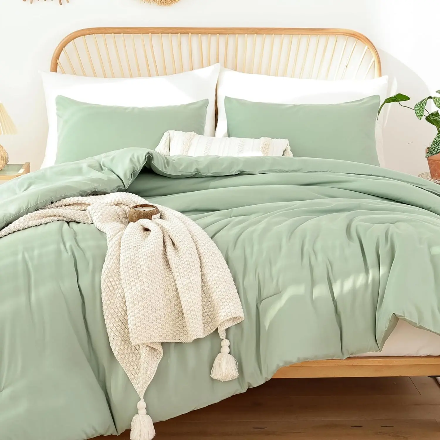 Smoofy Queen Comforter Set Sage Green, 3pcs Bedding Sets Queen (1 Boho Sage Comforter& 2 Pillowcases), All Season Lightweight Blanket Quilt Gifts