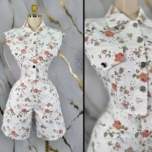 Set de Encaje de Mezclilla Floral  para Mujer con Botones y Diseño Elegante