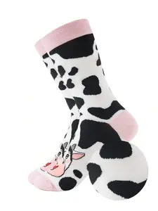 1 Pair Women’s Cartoon Cow Mismatched Mid-Calf Socks, Fun and Personalised Design, Perfect for Daily Casual Wear and Unique Outfits
