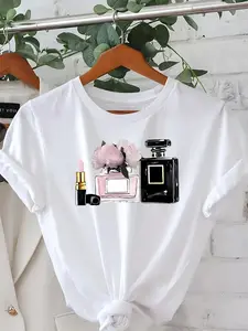 【Plus Size】 Cartoon Lipstick & Eiffel Tower Print Round Neck Tee, Fashion Casual Crew Neck Short Sleeve T-Shirt for Daily Outdoor Wear, Women Plus Clothing for Summer, Top