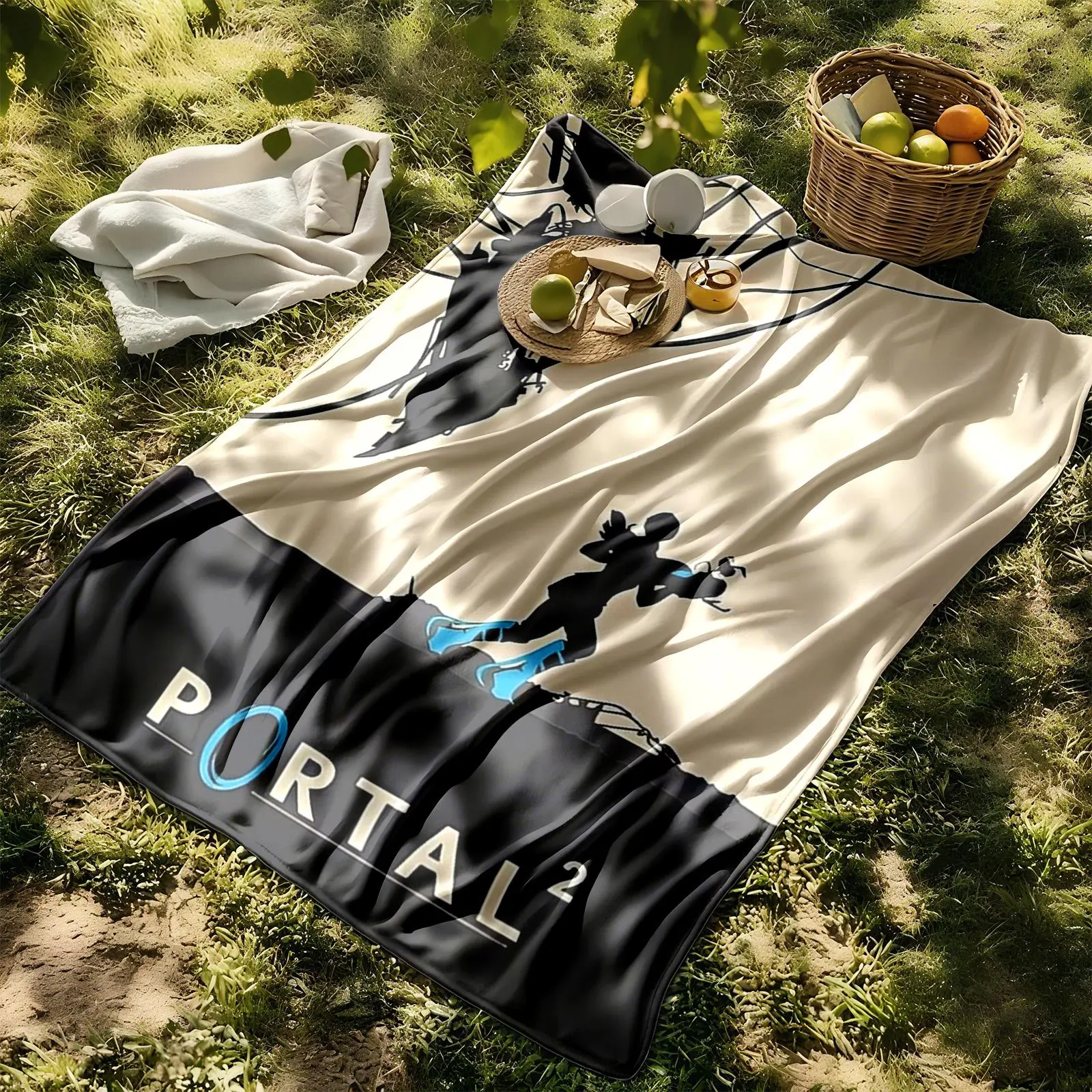 1 piece Portal 2 game main character image themed flannel blanket - Flannel blanket with modern design, suitable for sofas and beds, all-season use, super soft and comfortable, digitally printed pattern, 100% polyester material, machine washable