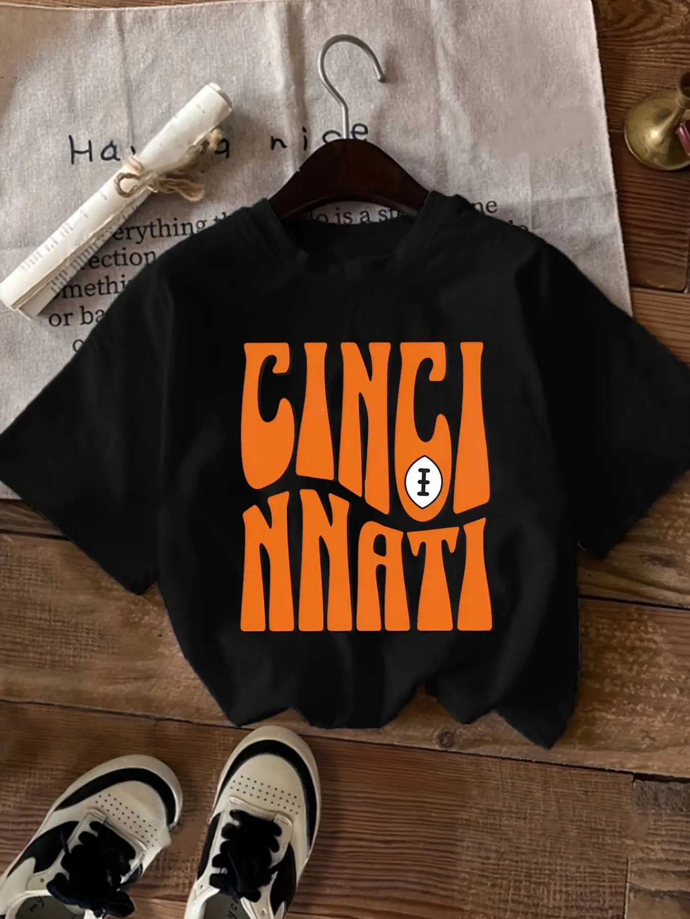 Women's Cincinnati Football Pattern T-Shirt-Bold L unisex soft cotton short sleeve t shirt, vintage graphic casual tee for men women teens, perfect birthday holiday gift for camping travel gym daily street  wear
