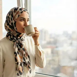 Savannah Glow – Bamboo Modal Hijab (Large Leopard Animal Print)