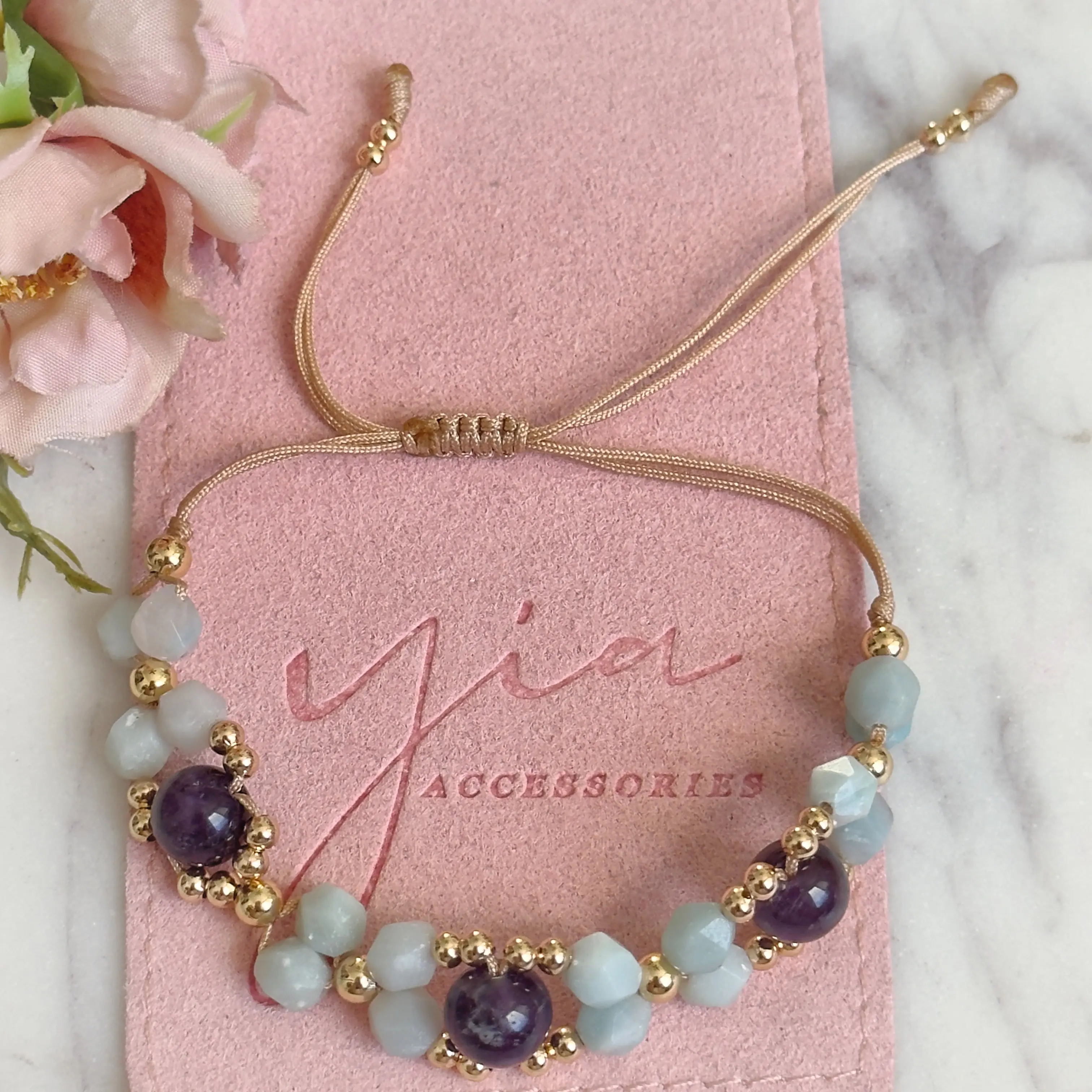 Unisex Beaded Bracelet with Natural Amethyst and Amazonite Stones, Adjustable Gold Plated Casual Jewelry for All Occasions