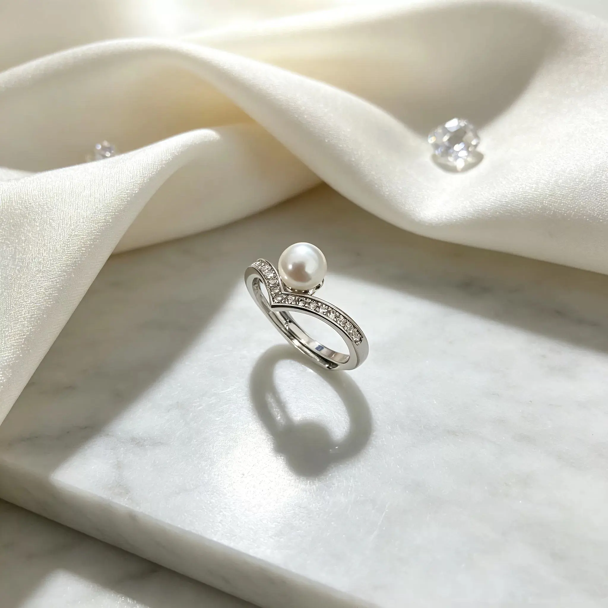 NO.50-Pearl ring / Woman's heart-shaped ring band / Luxury and niche category
