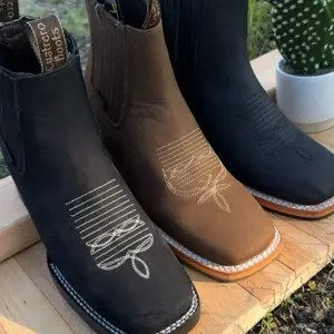 Botin Texas Nobuck Square Toe