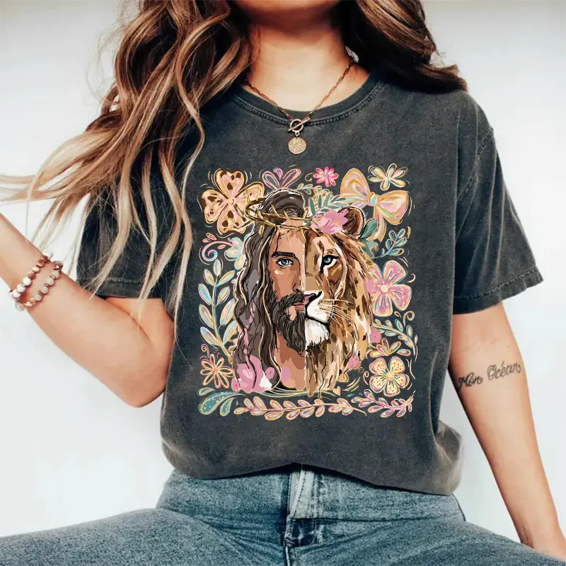 Comfort Colors Women's Lion of Judah Shirt, Trendy Religious Short-Sleeve T-Shirt
