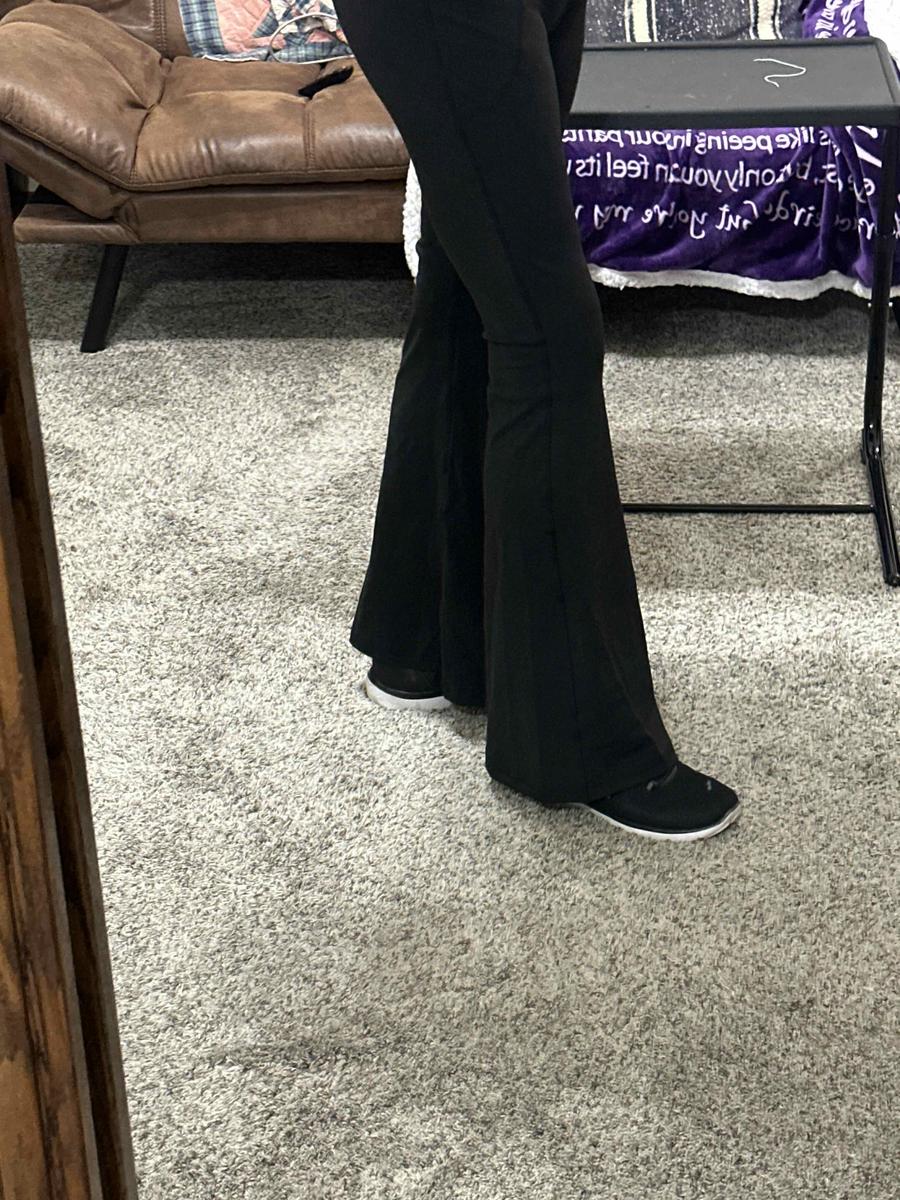 Item: Black/ Black, L