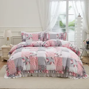 Patchwork Comforter Set Queen Size Pink Floral Bedding Plaid Quilted Duvet Set Vintage Ruffle Shabby Chic Bedding Set Farmhouse Cottage Room Decor Soft Microfiber Lightweight Comforter 3 Pcs