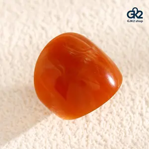 Viral Chic Instagram Trend Resin Marbled Thumb Ring for Women, Vintage Luxury Niche Designed Wide Band Ring, Artistic Texture Versatile Finger Jewelry, Ideal for Daily Wear, Dating, Party, Casual Outfit & Holiday Gifts