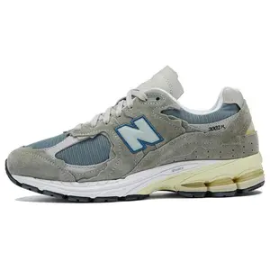 New Balance NB 2002R Low-Top Running Shoes for Men and Women with Fabric and Suede, Slip-Resistant, Breathable, Lightweight, and Comfortable Design in Light Army Green Trending Shoes, House White Official Shoes to Get / Maison Mihara