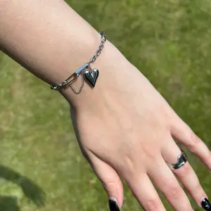 RIVVJEWELS | Skinny Heart Bracelet | Stainless Steel