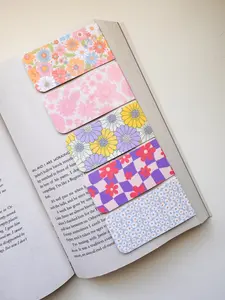 Holographic Magnetic Bookmark | Floral Daisy Bookmark Set | Aesthetic Bookmark Set | Spring Summer Bookmark | Book Lover Gift