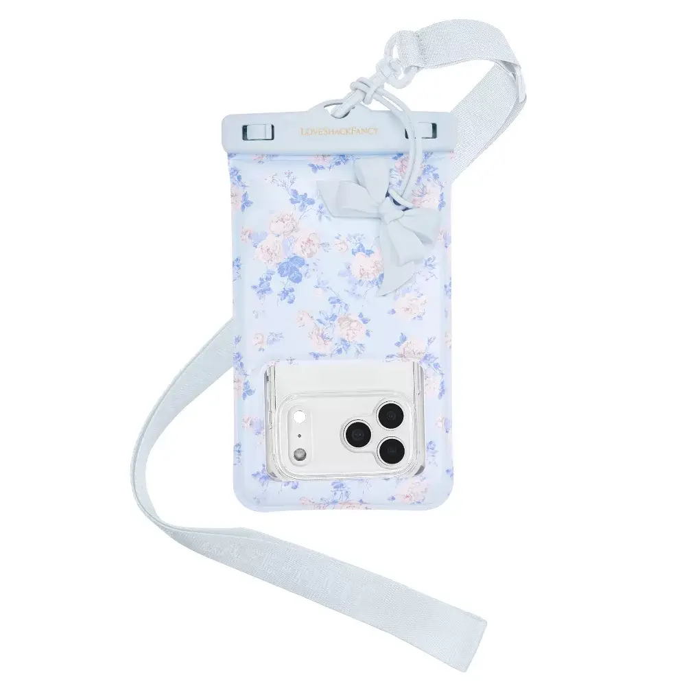 LoveShackFancy – Case-Mate Everblooming Rosettes Waterproof Floating Pouch Whisper Blue