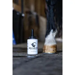 Essential Hoof Oil: 16 oz.