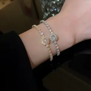 1Pc Fashion Sparkling Cubic Zirconia Tennis Bracelet Adjustable Chain Jewelry for Women Trendy Luxury Gift for Bridal Bridesmaid Daily Wear Christmas Birthday