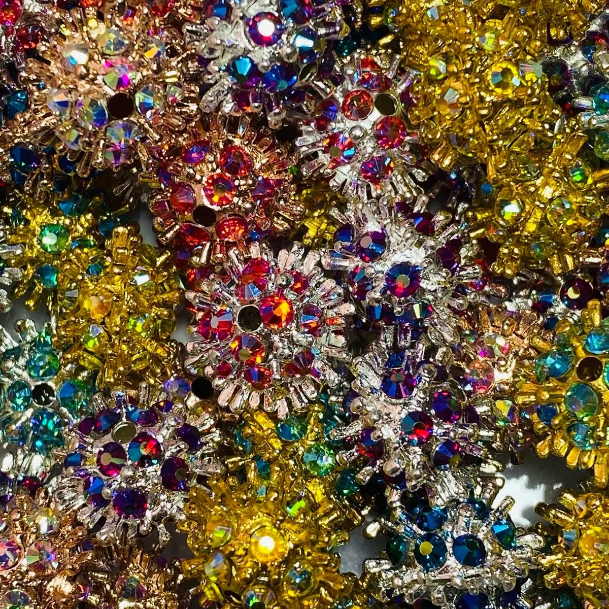 Fancy alloy spiky bead with rhinestones, 3pcs, mix