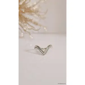 High Polished Beaded Chevron V Ring