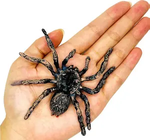 Giant Realistic Spider, Fake Spider, Spider Action Model Lifelike Insect, Halloween Prank Props Party Supplies, Spider for Halloween and Educational Learning, Funny Prank Props