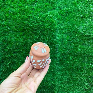 Salero Relieve (Cielito Lindo) color Terracota Blanco Sets.