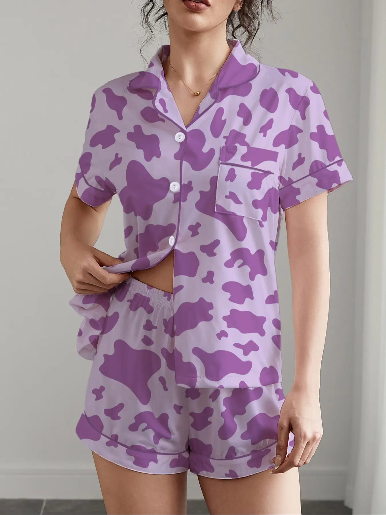 Women's Cow Pattern Pajama Set, Summer Casual All-Over Print Sleepwear Loungewear Outfit, Soft Shirt Collar Top & Elastic Shorts, Comfortable Home Wear