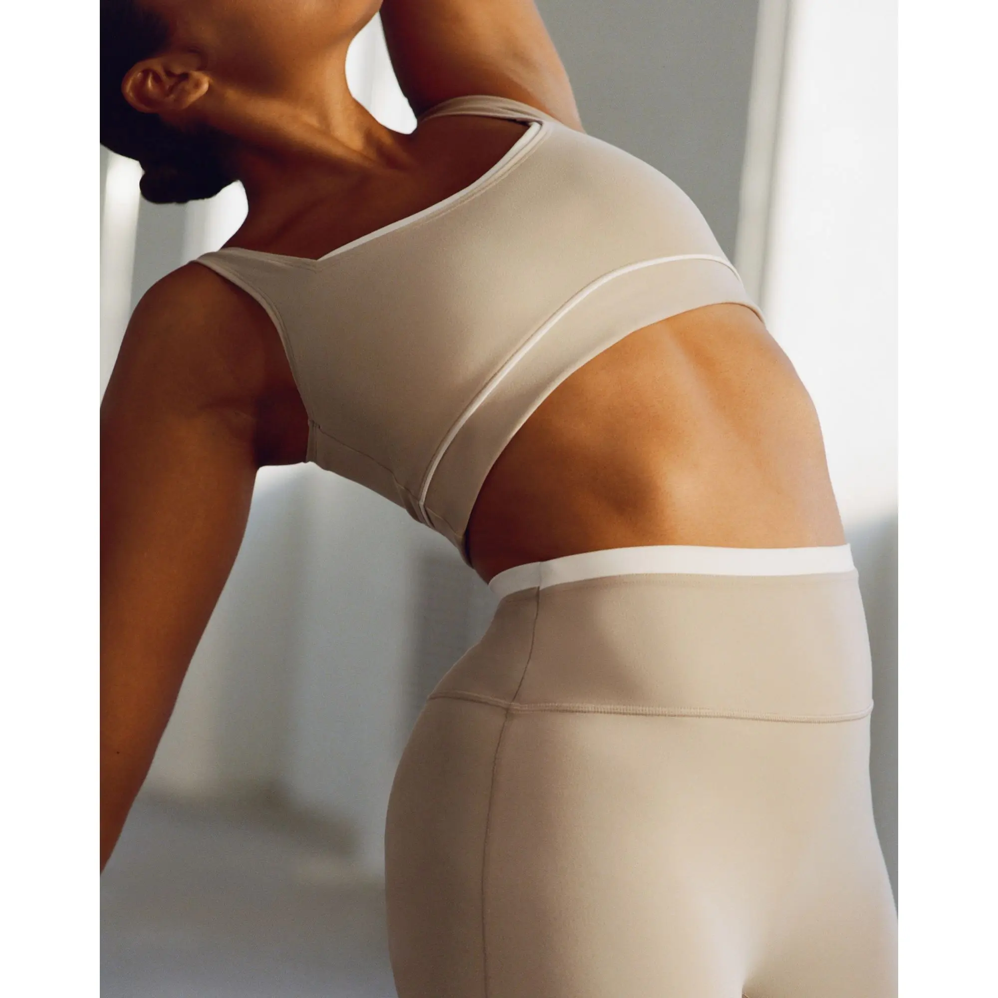 Abercrombie & Fitch YPB Studioflex Double-Layered Sports Bra