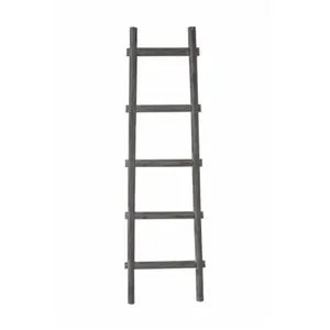 Screen Gems SGT086 Wooden Ladder