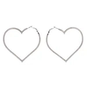 Pre-owned Chanel CC Heart Hoop Earrings Metal by Rebag