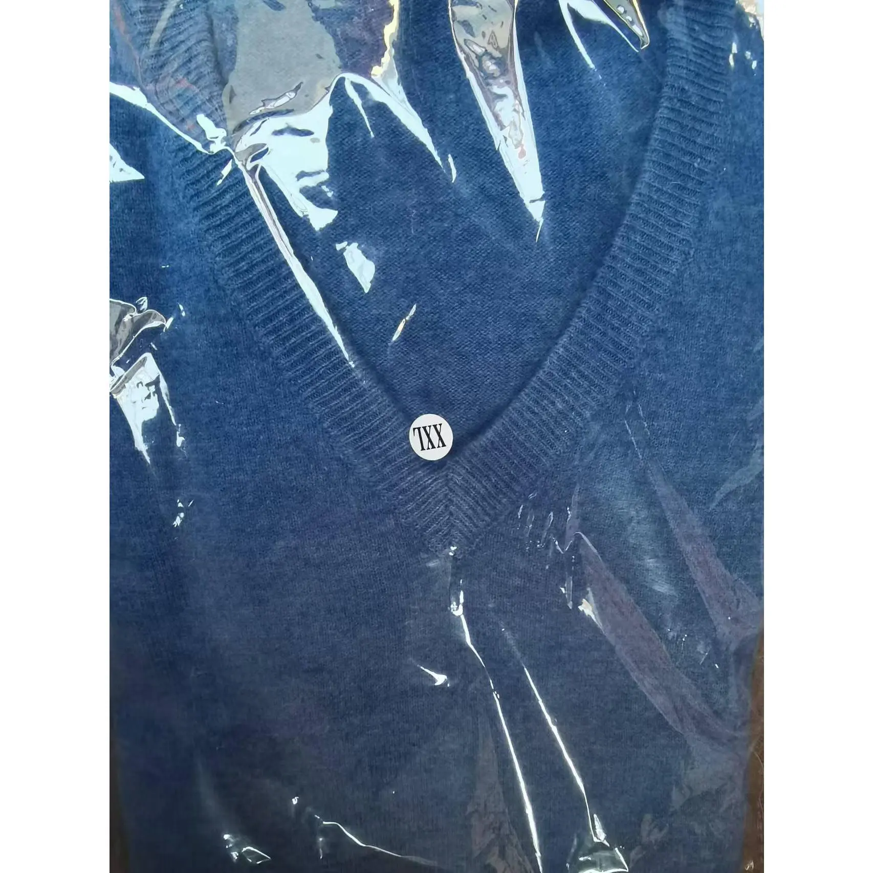 XBF Flower Blue [V neck]