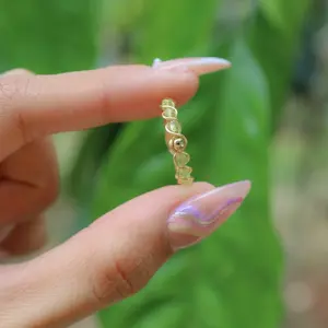 Twisted Peridot Gemstone Crystal Ring, Peridot Healing Gemstone Ring, Healing Properties Ring Peridot Jewelry Gifts For Men and Women, Gifts For Her, Gemstone Crystal Jewelry Rings, Trendy Fashion Rings, Peridot Gemstones, Dainty Gemstone Rings