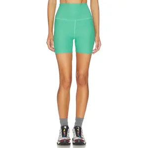 Beyond Yoga Spacedye Short in Bright Emerald Heather